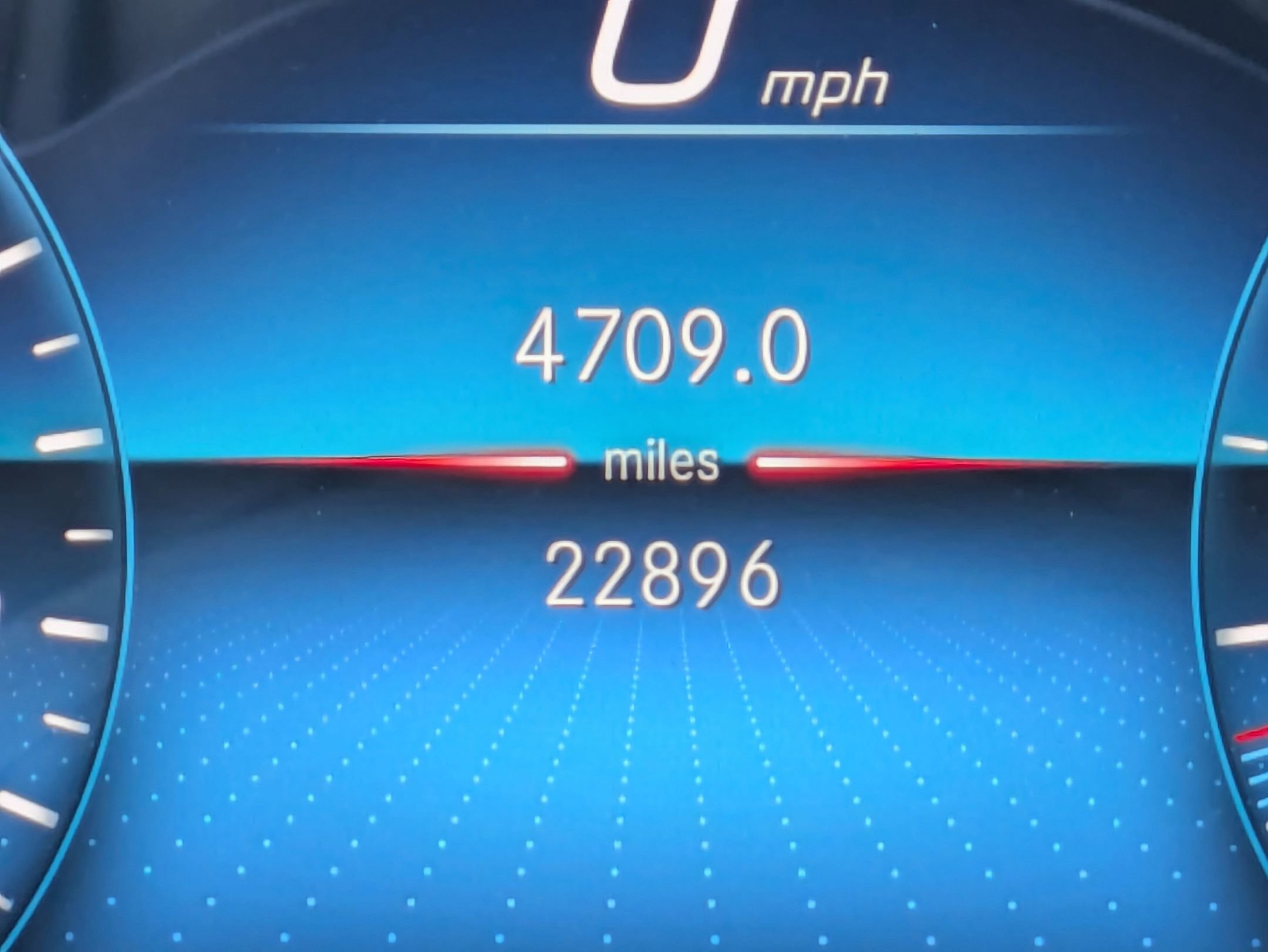 Used 2023 Mercedes-Benz GLA 250 4MATIC image 11