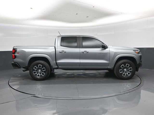 Used 2024 Chevrolet Colorado Z71 w/ Z71 Convenience Package 2 AWD/4WD image 2