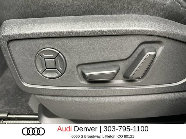 Used 2025 Audi Q5 Premium w/ Premium Plus AWD/4WD image 12