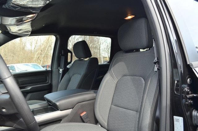 New 2026 RAM 1500 Express AWD/4WD image 15