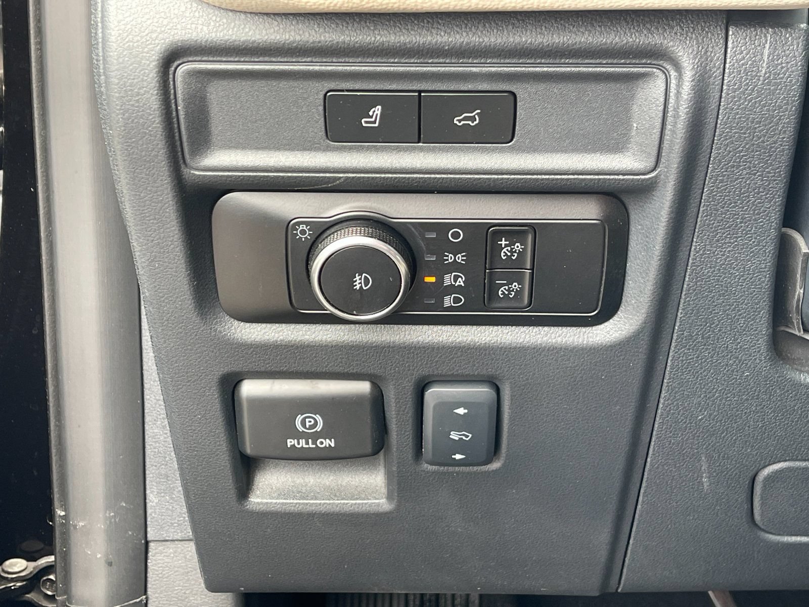 Used 2024 Ford Expedition Max Limited RWD image 33