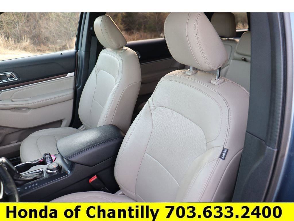 Used 2018 Ford Explorer Limited image 29