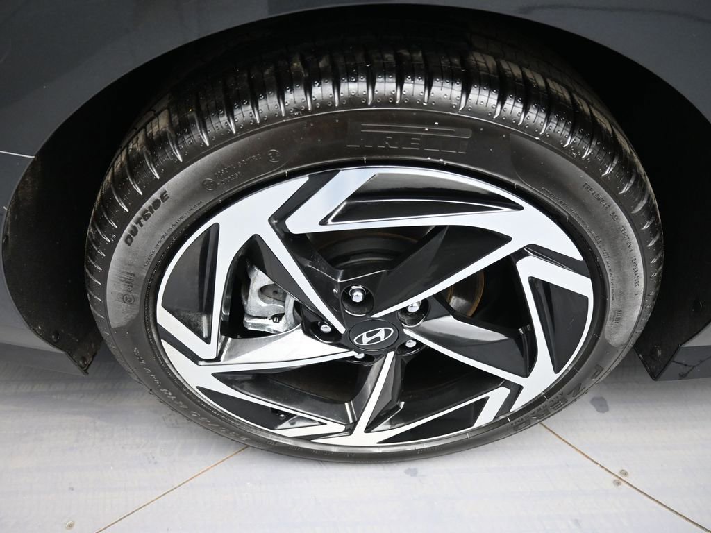 Certified 2025 Hyundai Sonata SEL FWD image 12