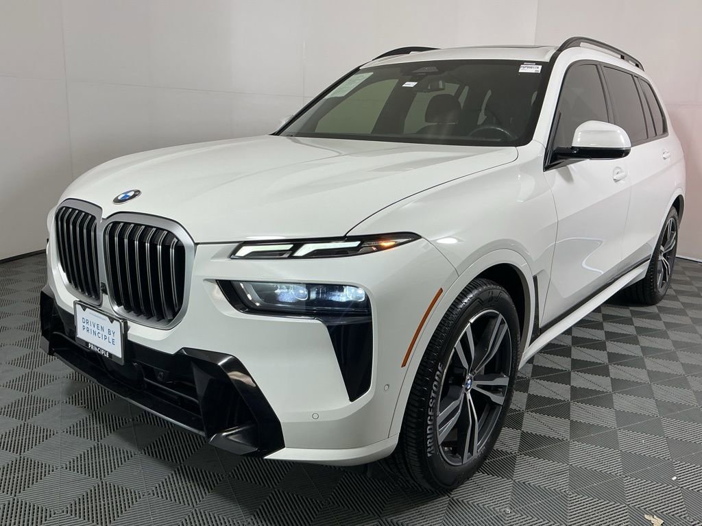 Certified 2023 BMW X7 xDrive40i w/ M Sport Package AWD/4WD image 2