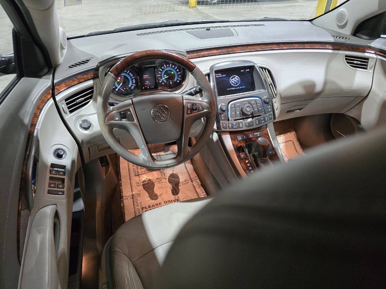 Used 2013 Buick LaCrosse Premium FWD image 28