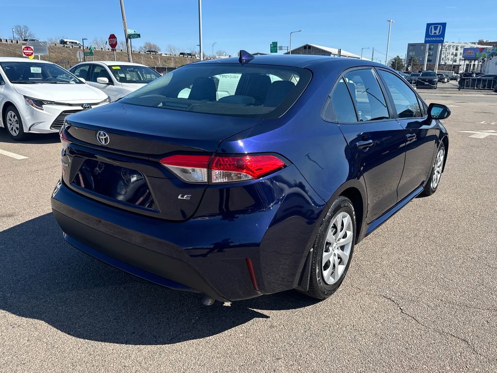 Used 2022 Toyota Corolla LE FWD image 7