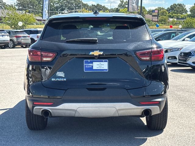 Used 2025 Chevrolet Blazer LT FWD image 4