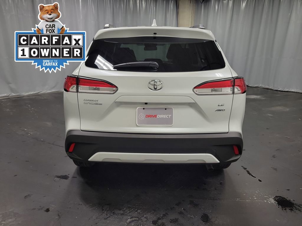 Used 2023 Toyota Corolla Cross LE w/ Moonroof Package image 7