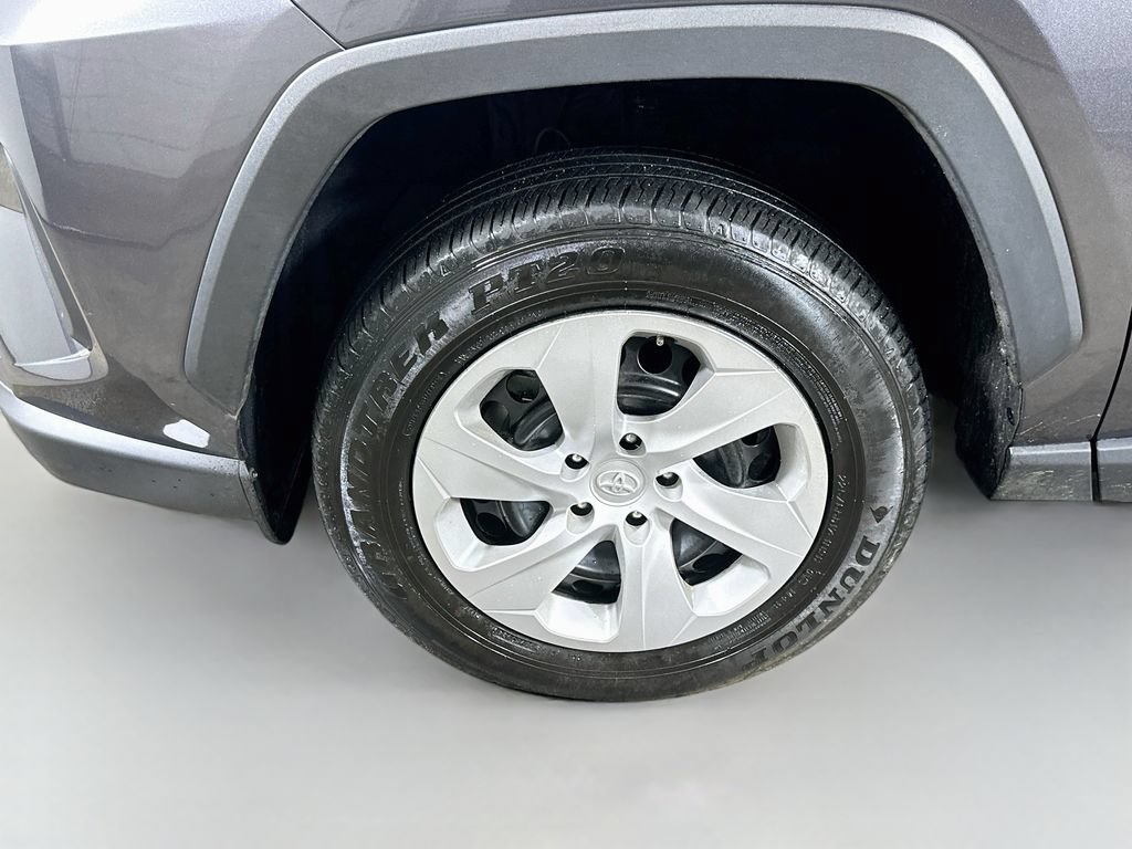 Used 2024 Toyota RAV4 LE FWD image 8