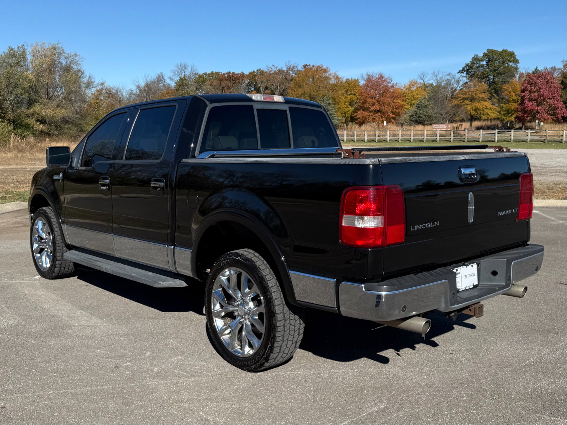 Used 2006 Lincoln Mark LT 4x4 image 4