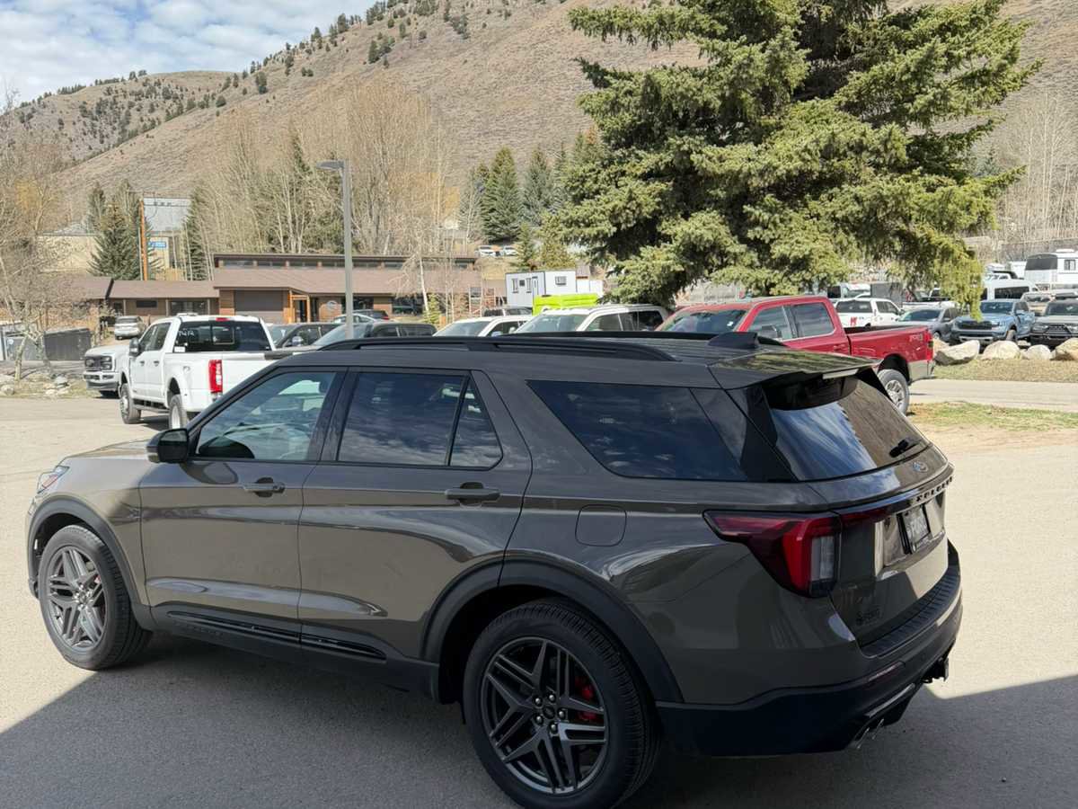 New 2026 Ford Explorer ST w/ Sun And Sound Package image 14