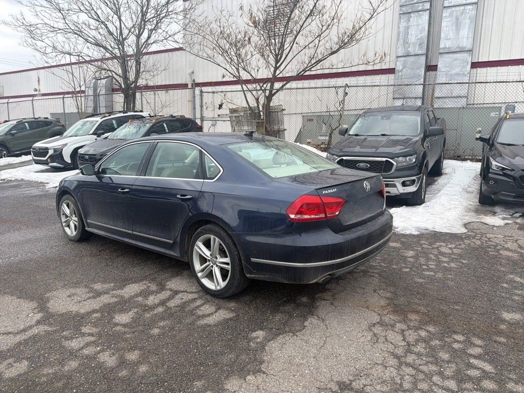 Used 2013 Volkswagen Passat TDI SE image 6