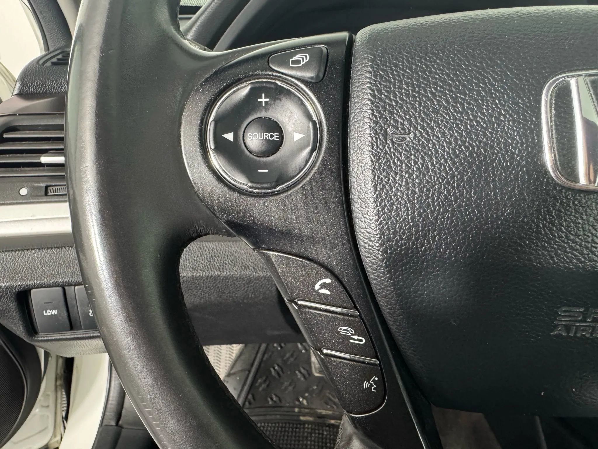 Used 2015 Honda Crosstour EX-L image 15