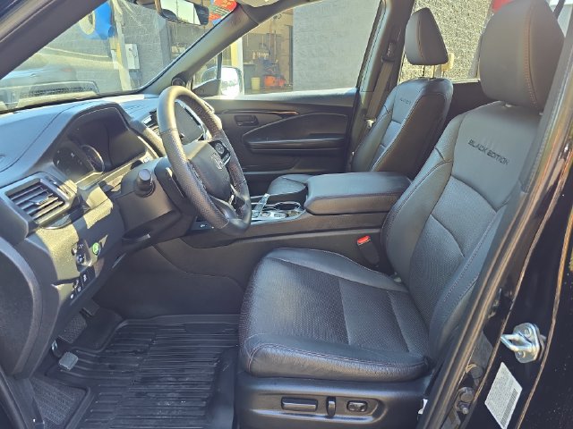 Used 2024 Honda Passport Black Edition image 10