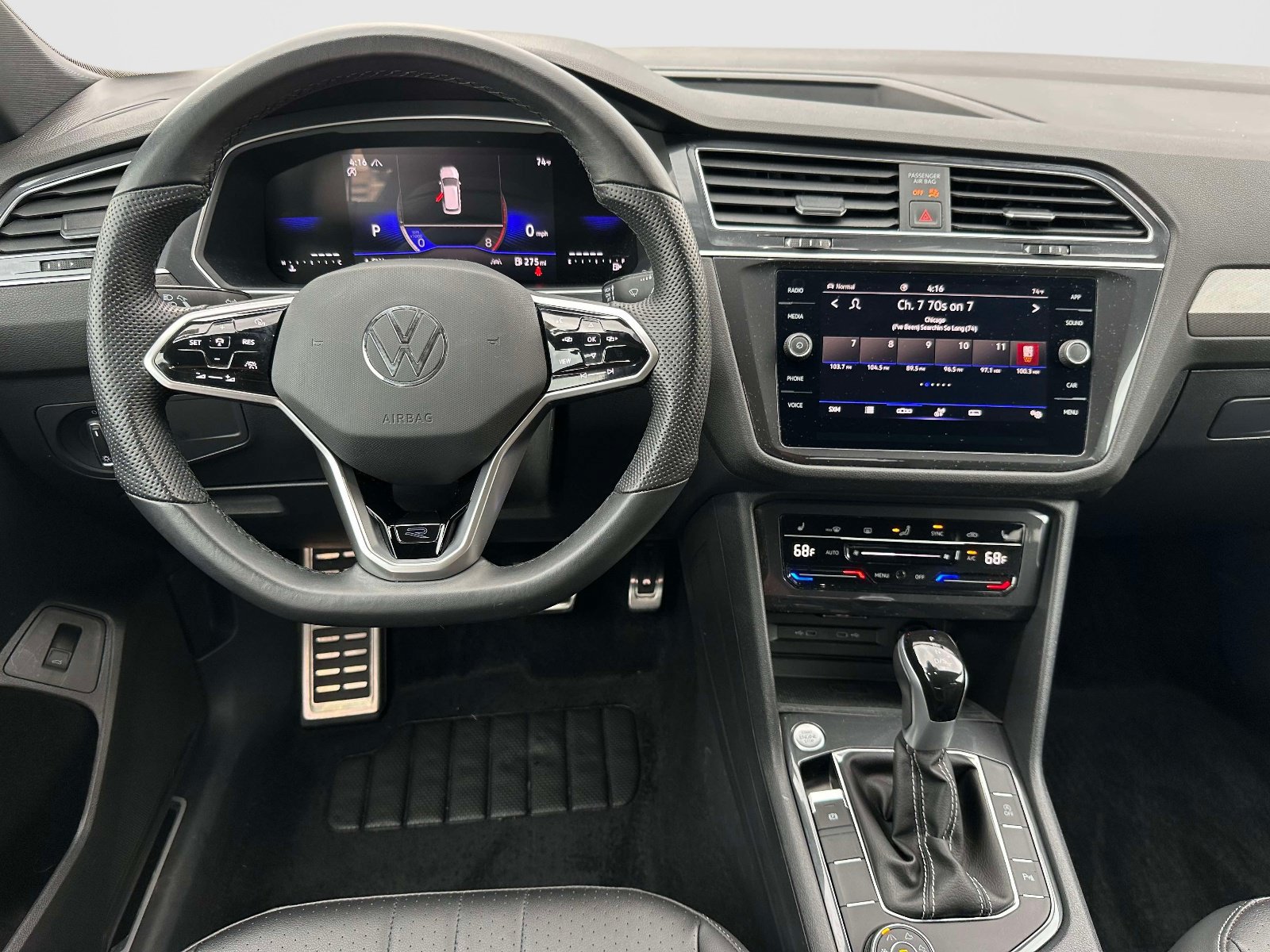 Certified 2024 Volkswagen Tiguan SE R-Line AWD/4WD image 8
