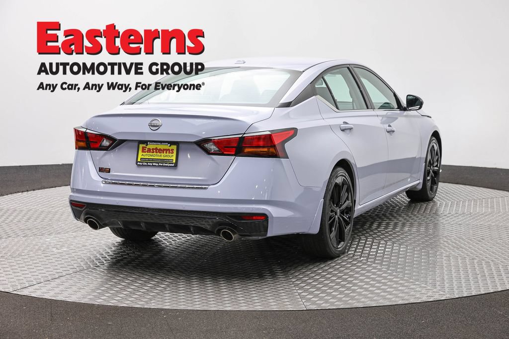 Used 2023 Nissan Altima 2.5 SR w/ SR Premium Package FWD image 5