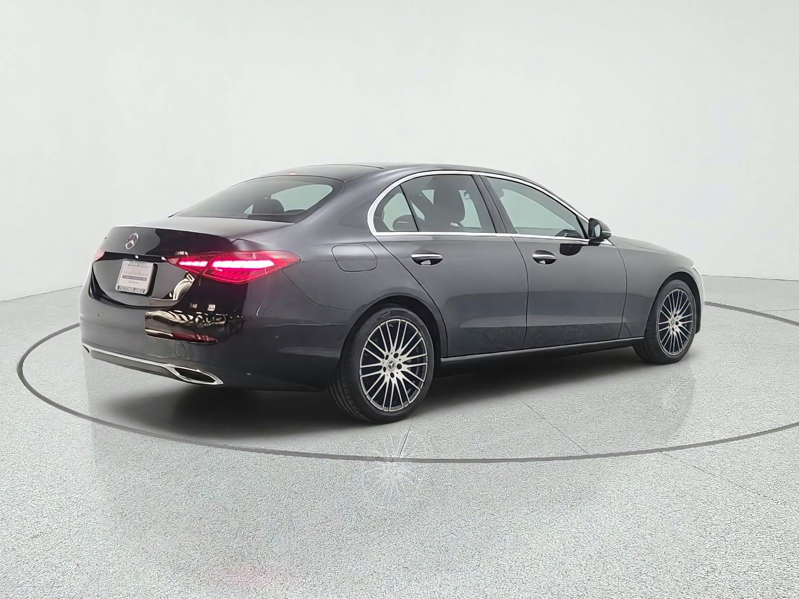 Used 2024 Mercedes-Benz C 300 Sedan image 5