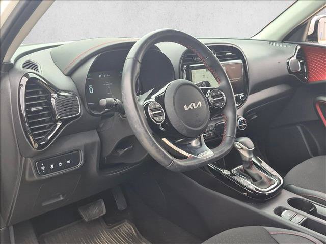 Used 2023 Kia Soul GT-Line w/ GT-Line Technology Package FWD image 9