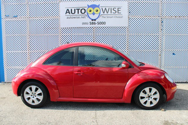 Used 2008 Volkswagen Beetle S FWD image 4
