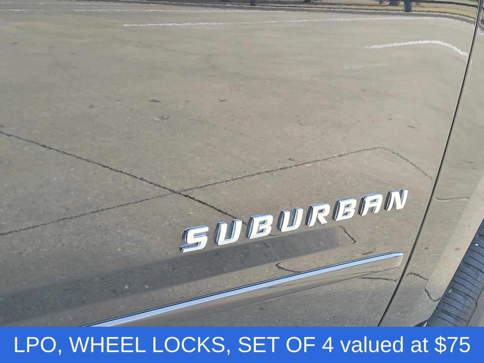 Used 2019 Chevrolet Suburban Premier w/ Premier Plus Edition RWD image 5