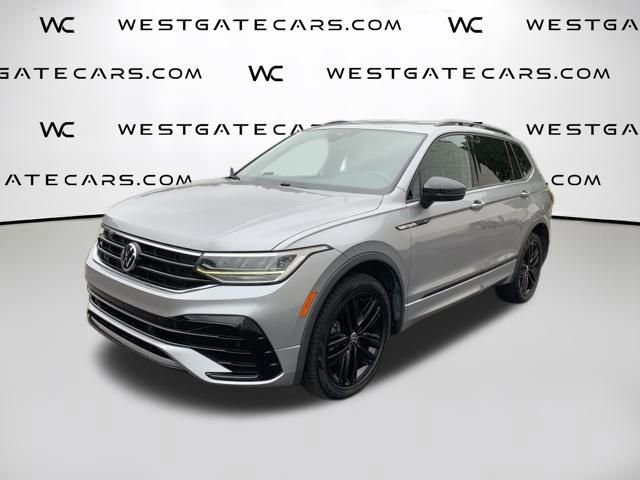 Used 2022 Volkswagen Tiguan SE R-Line image 1