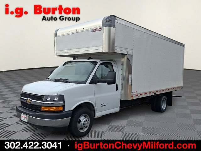New 2024 Chevrolet Express 4500 Extended w/ Power Convenience Package RWD image 3