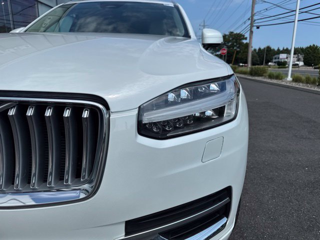 Certified 2024 Volvo XC90 B5 Core w/ Protection Package Premier AWD/4WD image 8