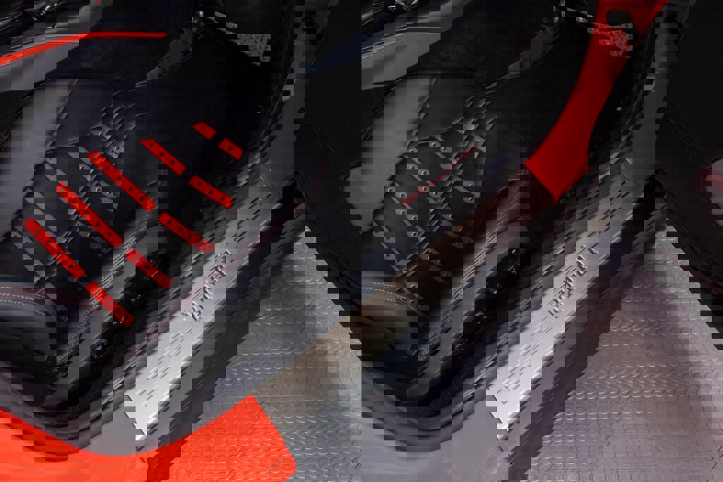 Certified 2020 Ferrari 812 Superfast image 40