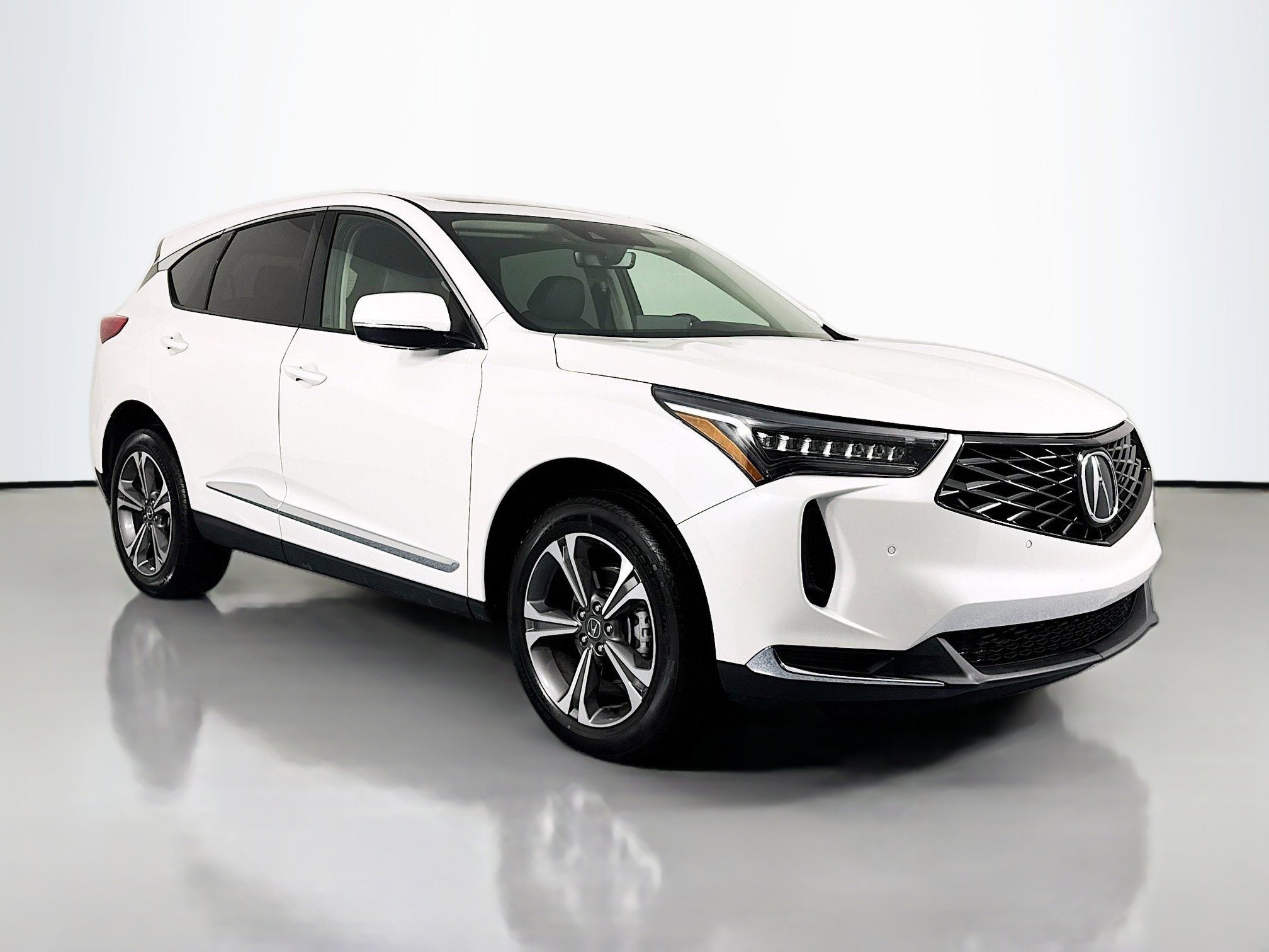 Used 2025 Acura RDX SH-AWD w/ Technology Package image 3