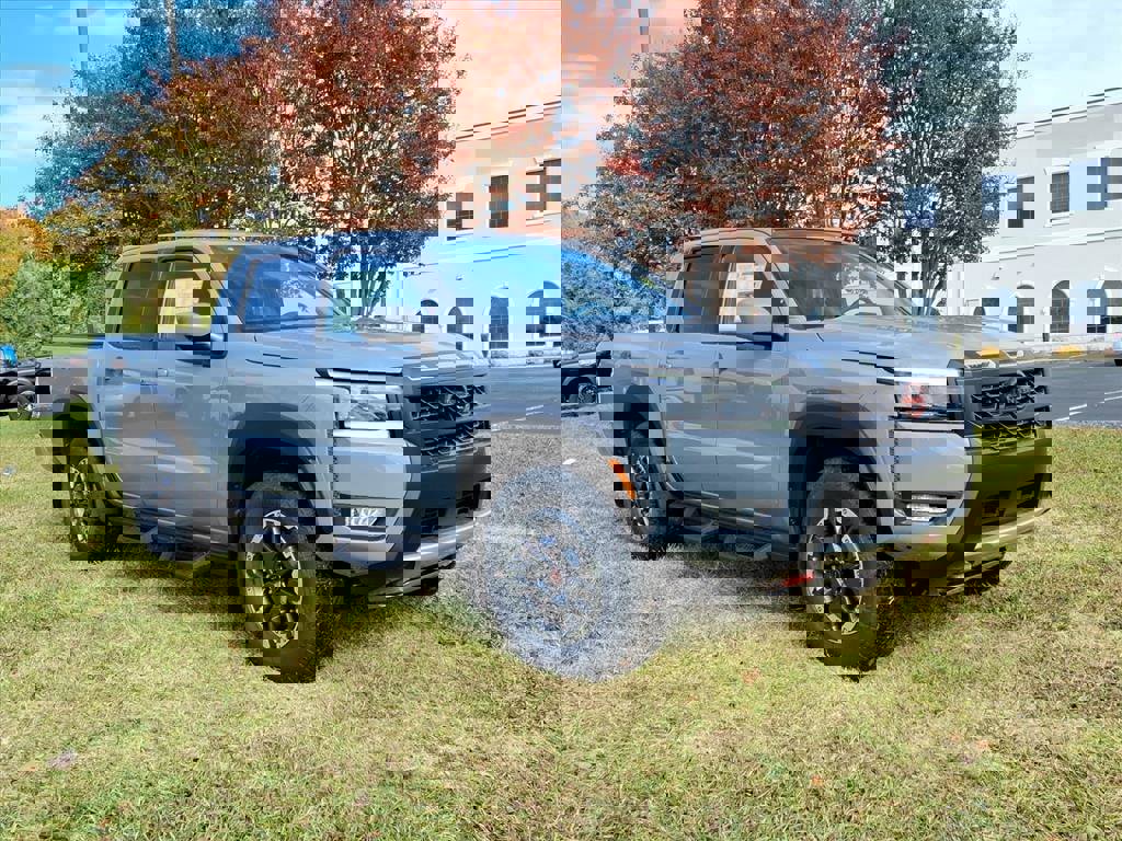 New 2026 Nissan Frontier PRO-4X w/ Pro Premium Package