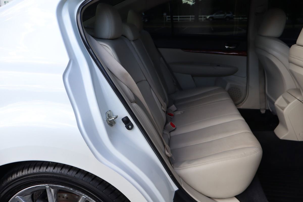 Used 2010 Subaru Legacy 2.5GT Limited image 21