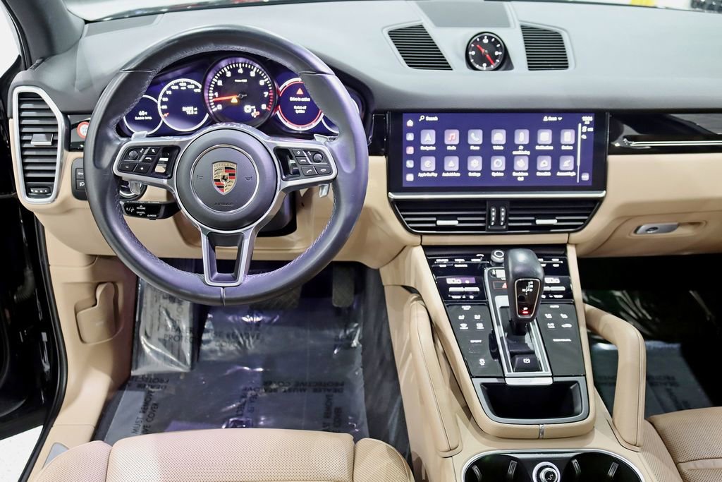 Used 2023 Porsche Cayenne image 14