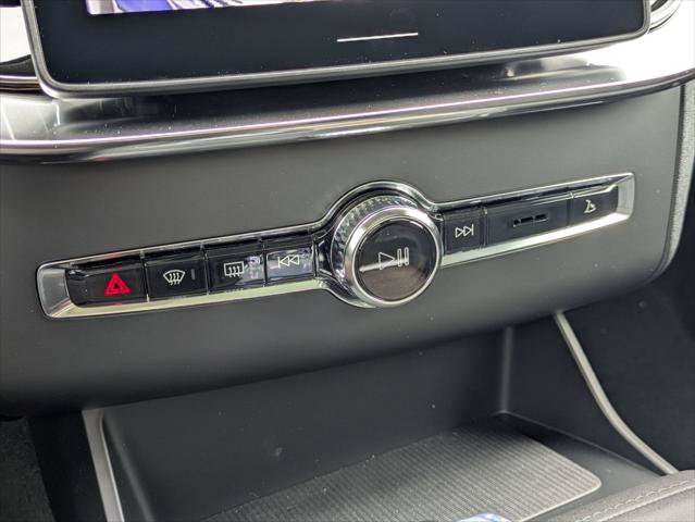 New 2026 Volvo XC90 B6 Plus w/ Protection Package AWD/4WD image 10