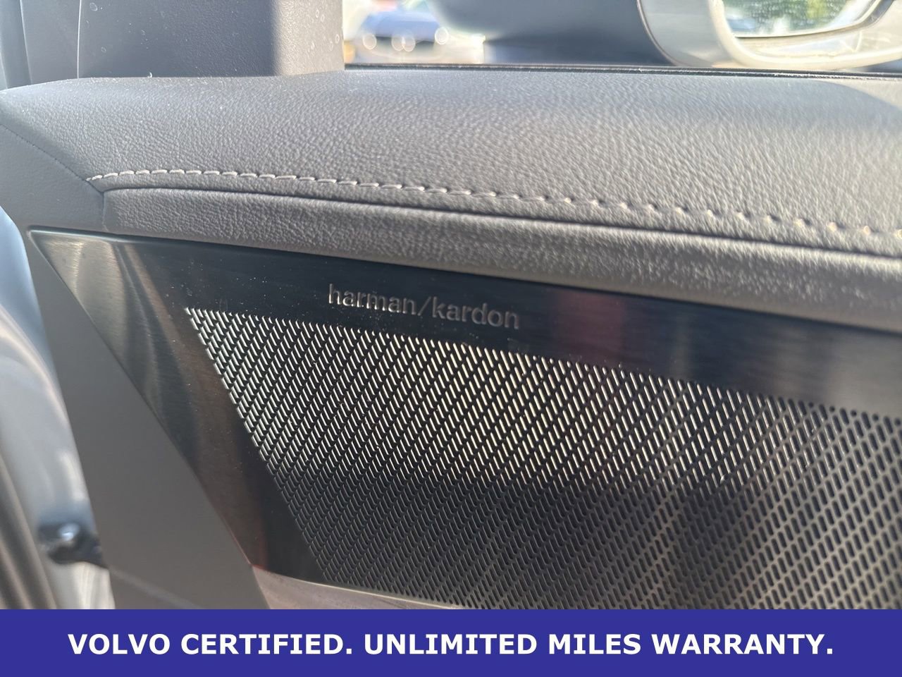 Certified 2026 Volvo XC90 T8 Plus w/ Protection Package Premier image 12