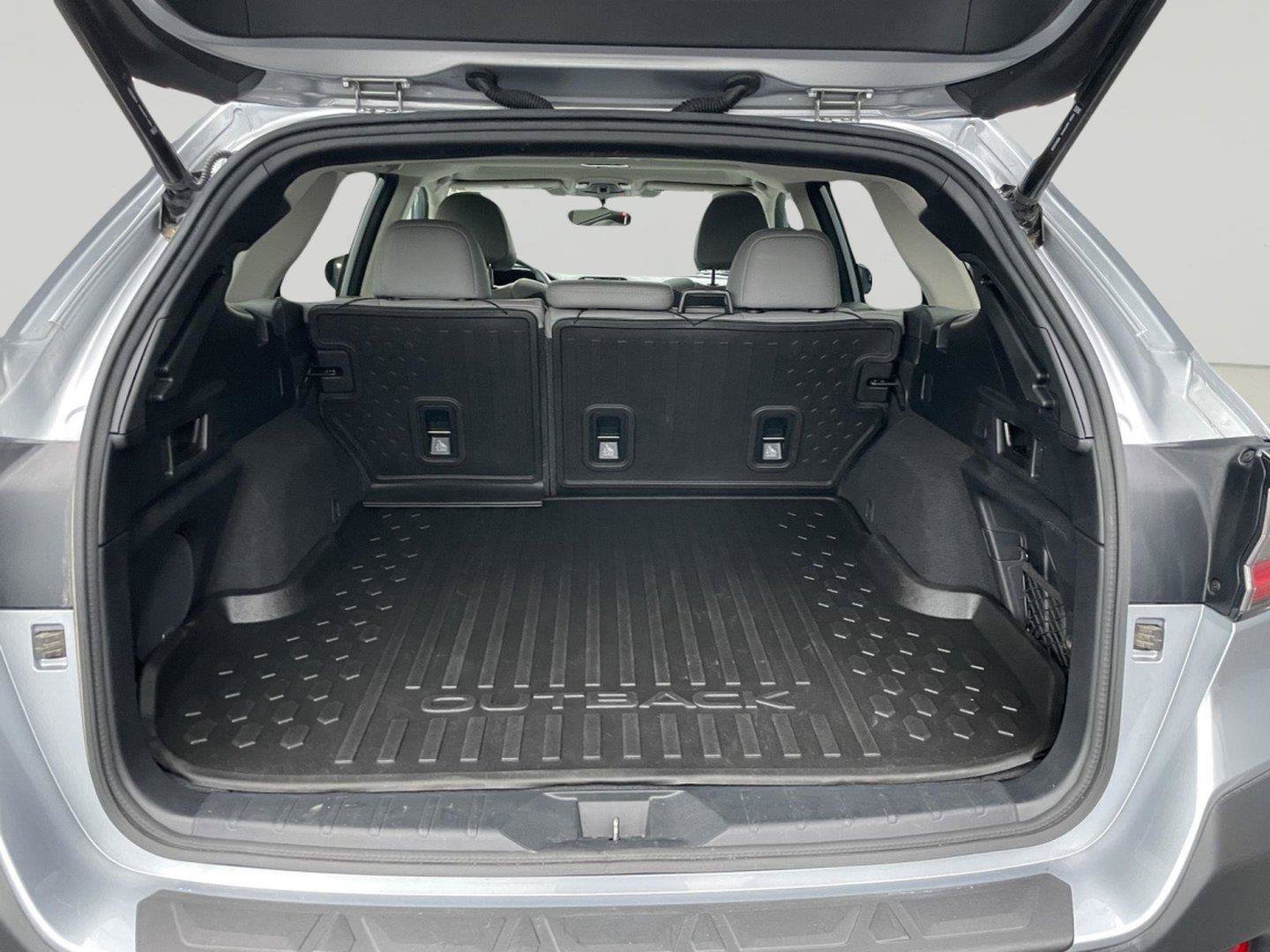 Used 2020 Subaru Outback Limited AWD/4WD image 9