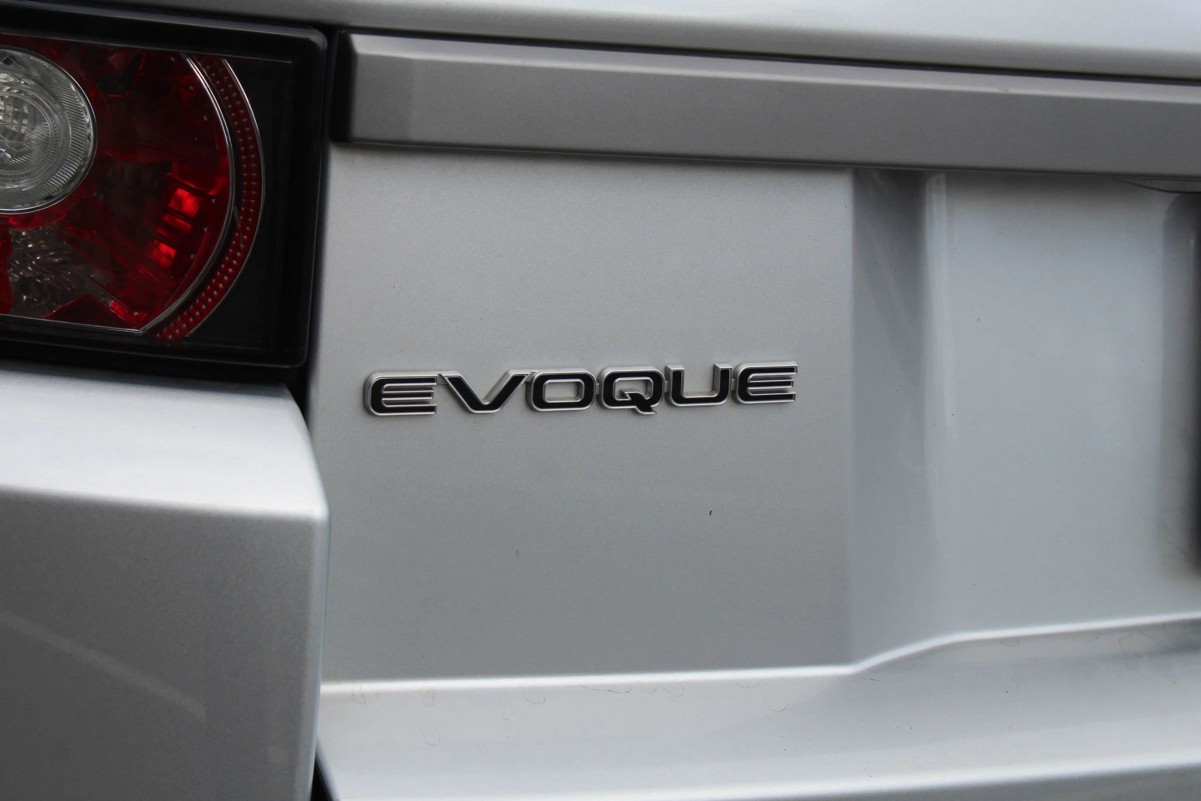 Used 2015 Land Rover Range Rover Evoque Pure Plus image 49