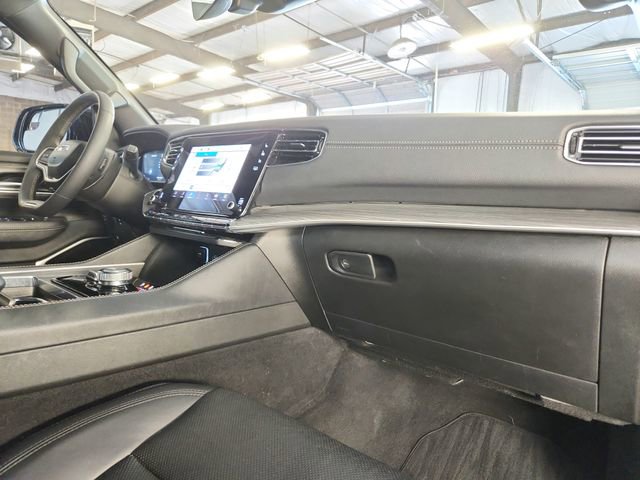 Used 2024 Jeep Wagoneer Series II AWD/4WD image 36