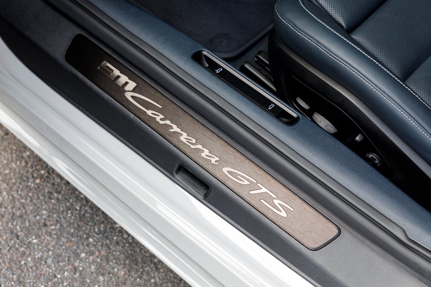 Used 2025 Porsche 911 GTS image 36