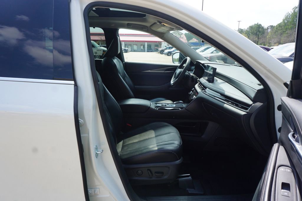 Used 2023 INFINITI QX60 Luxe image 19