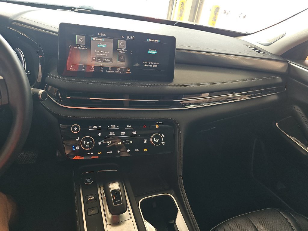 Used 2023 INFINITI QX60 Luxe w/ Performance Audio Package AWD/4WD image 6
