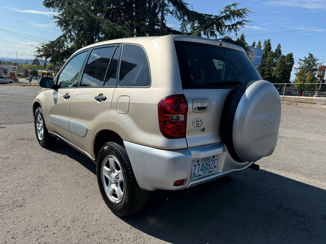Used 2005 Toyota RAV4 2WD image 3