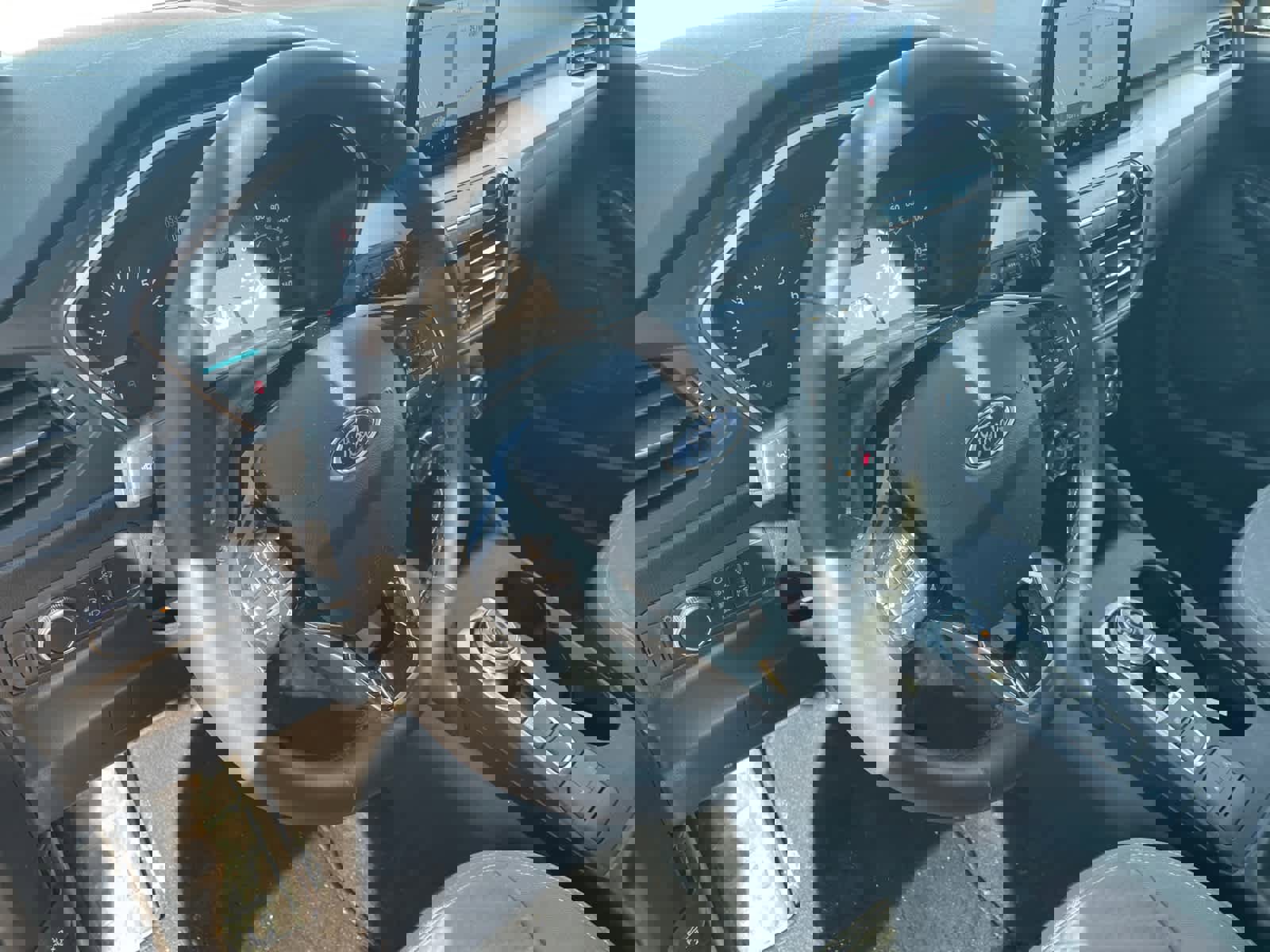 Used 2021 Ford Escape SE w/ SE Sport Appearance Package image 13