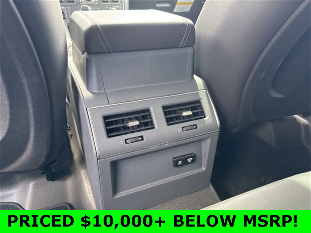 Used 2024 INEOS Grenadier Fieldmaster Edition image 29