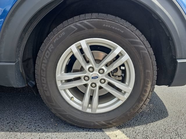 Used 2022 Ford Explorer XLT w/ Equipment Group 202A RWD image 9