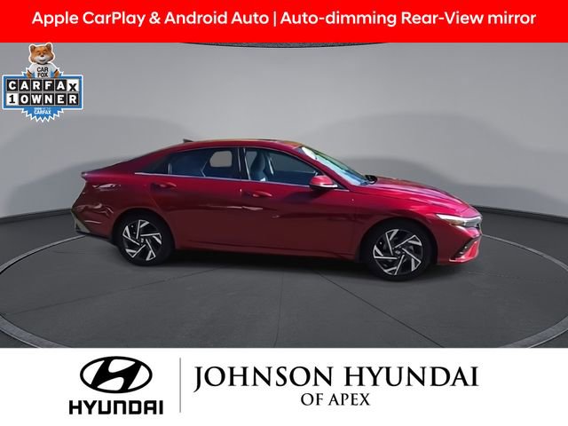Certified 2025 Hyundai Elantra Limited FWD image 10