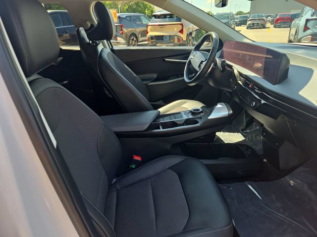Certified 2024 Kia EV6 Light AWD/4WD image 16