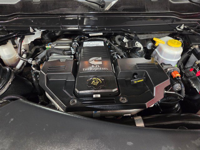 Used 2022 RAM 3500 Tradesman w/ Chrome Appearance Group image 96