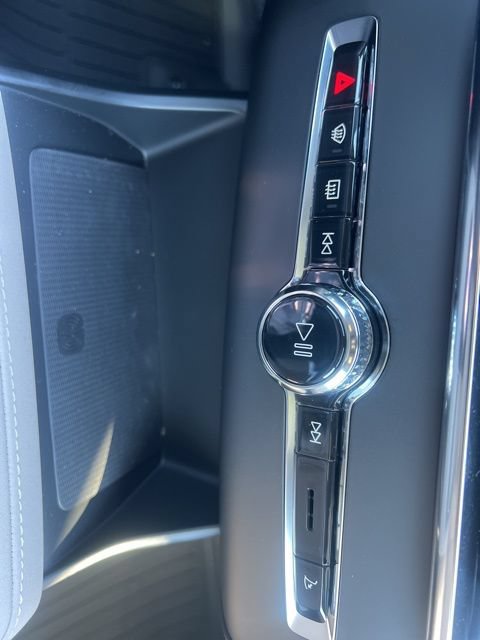 New 2026 Volvo XC90 B6 Plus w/ Protection Package Premier AWD/4WD image 19