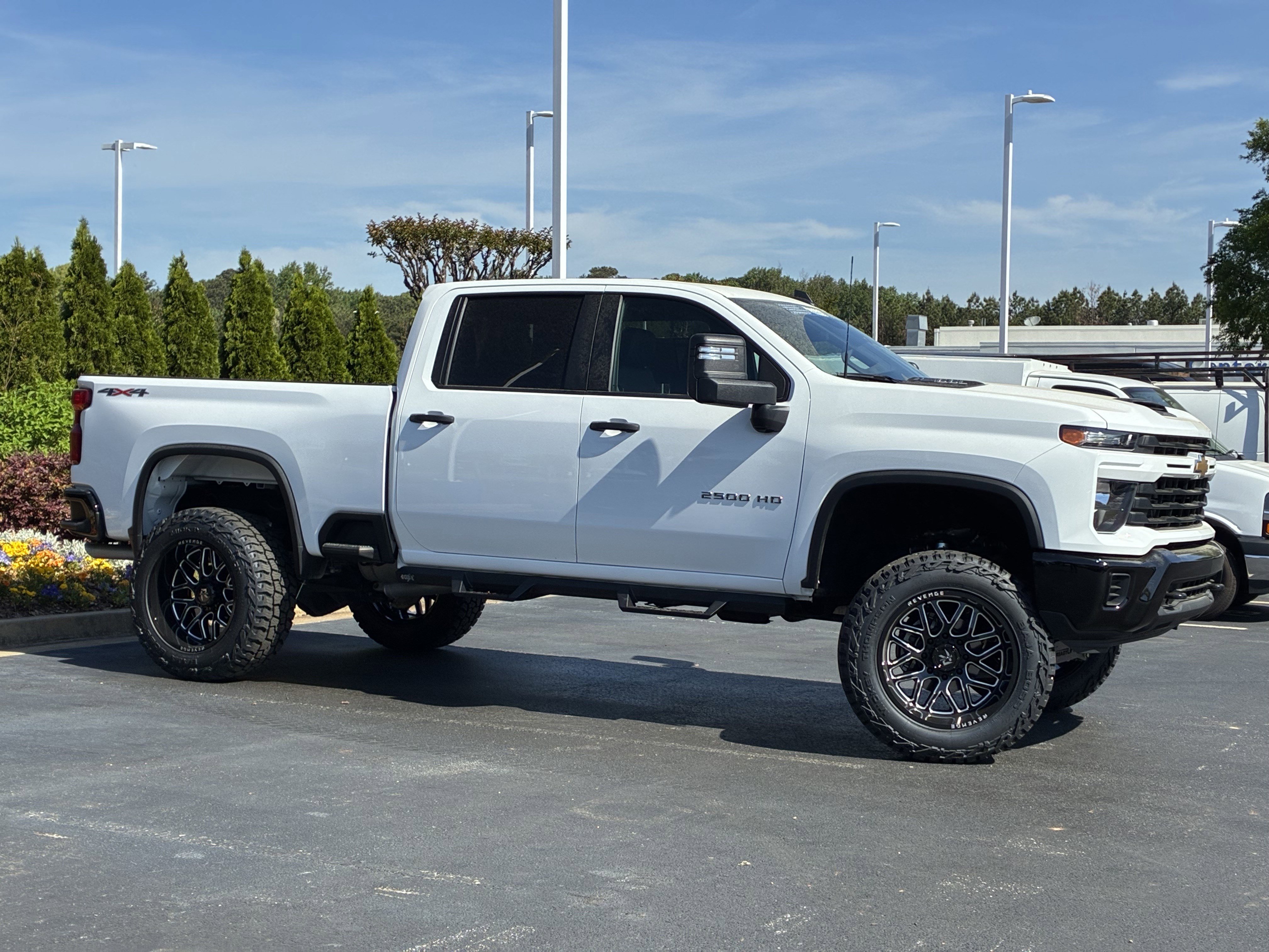 Used 2025 Chevrolet Silverado 2500 Custom AWD/4WD image 5
