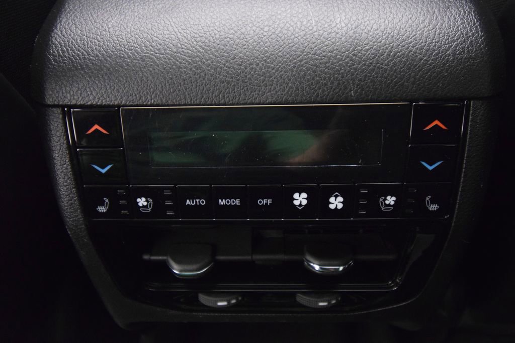 Used 2024 Jeep Grand Cherokee L Summit image 48